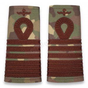 Grade combat pentru parasutisti